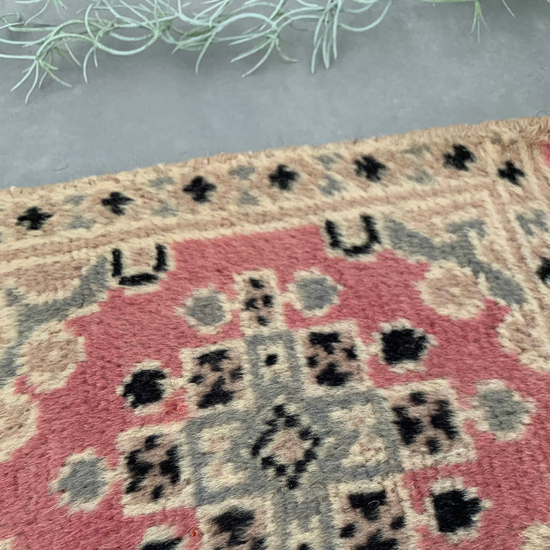 Pakistan mini rug｜51